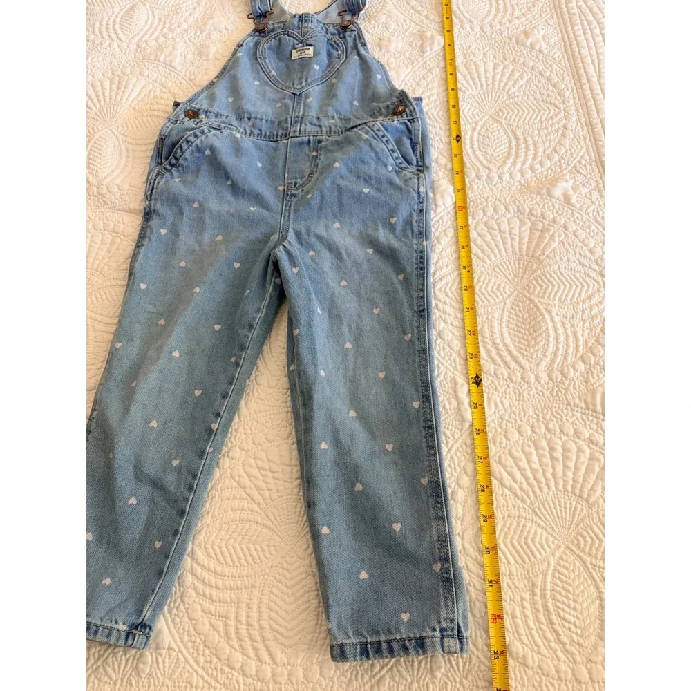 OshKosh Bgosh Girls 4T Blue Denim Heart Print Bib Overalls Heart‎ Pocket